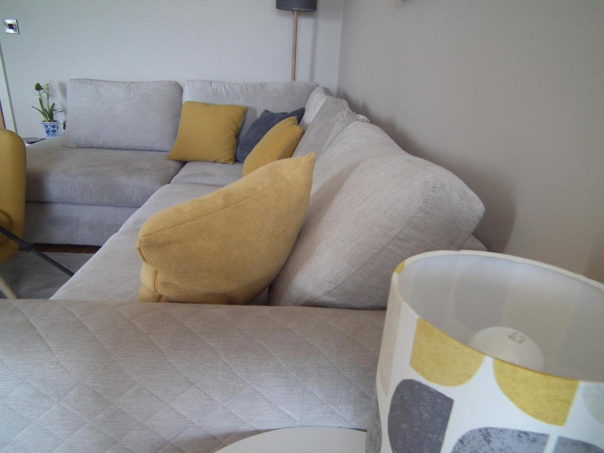 North Sea View Apartment Скарбъро Екстериор снимка