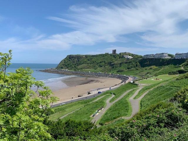 North Sea View Apartment Скарбъро Екстериор снимка