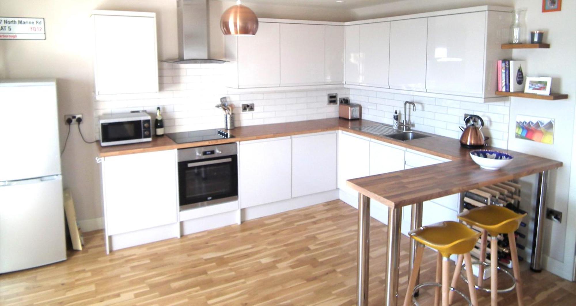 North Sea View Apartment Скарбъро Екстериор снимка